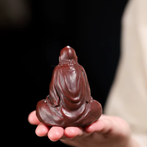 Bodhidharma tea pet van Yixing-klei (zisha)