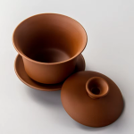 Chinese gaiwan van paarse klei met deksel en schoteltje