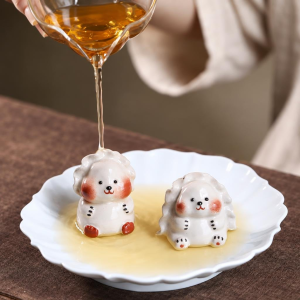 Chinese tea pet in berenvorm van Yixing-klei