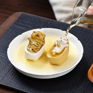 Chinese tea pet met badende dieren van Yixing-klei