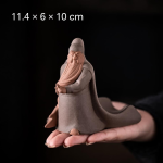 Chinese tea pet van paarse klei — Zittend met lange baard