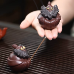 Chinese tea pet van Yixing-klei met baard