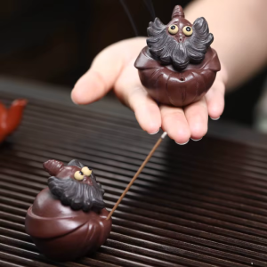 Chinese tea pet van Yixing-klei met baard