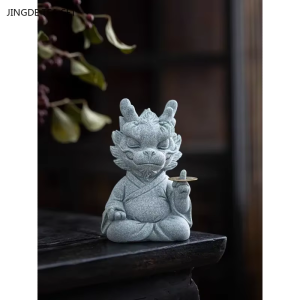 Chinese theefigurine van keramiek met mythische wezens