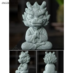 Chinese theefigurine van keramiek met mythische wezens