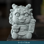 Chinese theefigurine van keramiek met mythische wezens — Staand met plaquette