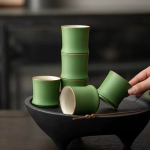 Chinese theekopjes van keramiek met bamboemotief