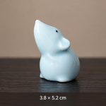 Dierlijke tea pet van blauw-wit porselein — Zittende vos