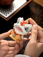 Duo Chinese leeuwenbeeldjes van hars