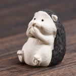 Egeltje als tea pet van Yixing-klei