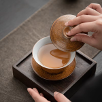Gaiwan met gouden glazuur van porselein