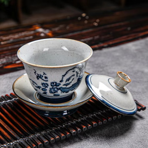 Gaiwan van porselein met blauw decor uit Dehua