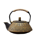 Gietijzeren theepot met reliëfmotieven