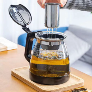 Glazen theepot met filter en geperforeerd mandje