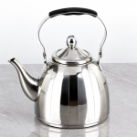 Gouden RVS waterkoker met uitneembaar theefilter