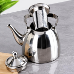 Gouden RVS waterkoker met uitneembaar theefilter