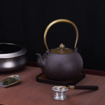 Japanse tetsubin van gietijzer