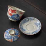Keramische gaiwan met rode draak