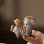 Kleurveranderende tea pet paard van hars