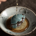 Krab tea pet van craquelékeramiek