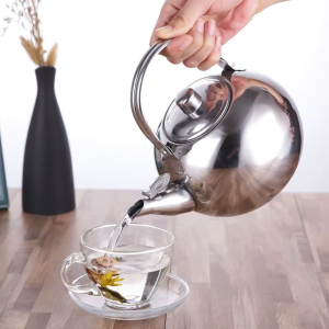 Metalen theepot met filter van 201 roestvrij staal