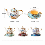 Porseleinen theeservies met pauwen en bloemen
