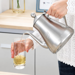 Roestvrijstalen theepot met uitneembaar theefilter 1,5 L