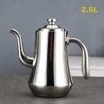 RVS theepot met filter en lange schenktuit — Zilverkleurig 2,5 L