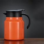 RVS theepot met uitneembaar filter van 1 liter — Oranje