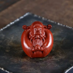 Tea pet god van het geluk in Yixing-klei
