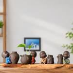 Tea pet monnik van paarse klei