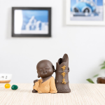 Tea pet monnik van paarse klei — 8,6 × 8,4 cm