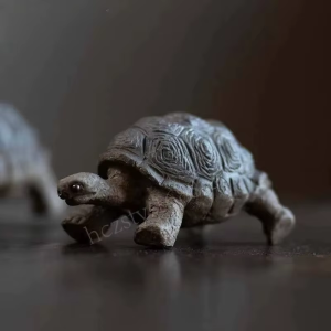 Tea pet schildpad met reliëf op het schild