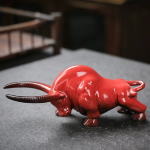 Tea pet stier van keramiek voor theefilters — Kop omlaag