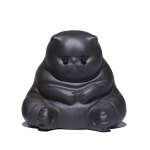Tea pet van paarse klei in kattenvorm — Zwart