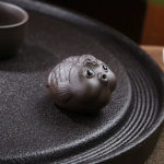 Tea pet vis van aardewerk — Donkergrijs
