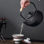 Tetsubin gietijzeren theepot zonder coating