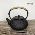 Tetsubin gietijzeren theepot zonder coating — 600 ml Arare met reliëfstippen