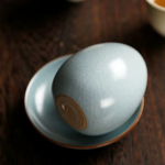 Thee-ei tea pet van craquelékeramiek