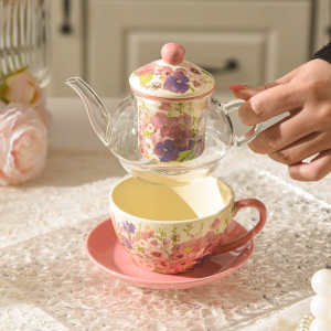 Theeservies met infuser en glazen theepot