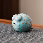 Theevisje tea pet met bubbels van keramiek — Veelkeurig turquoise