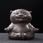 Tijger tea pet met vier houdingen — Zittend, poten gespreid