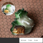 Van kleur veranderende tea pet van hars — Lichtgroen, donkergroen en goudbruin