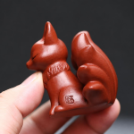 Yixing tea pet met een vos met negen staarten
