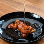 Yixing tea pet met fantasiewezen
