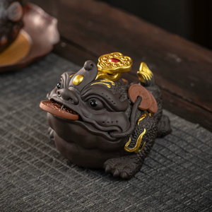 Yixing tea pet met gelukspad van zisha-klei