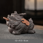 Yixing tea pet met gelukspad van zisha-klei — Donkergrijze details
