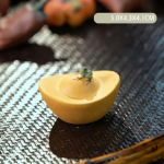 Yixing tea pet met kikker en fruitvormen — Rond okergeel